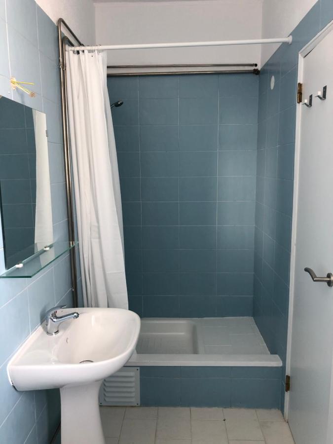Central Atlantic Beach Guesthouse Коста да Капарика Екстериор снимка
